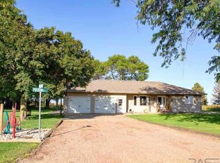46162 282nd St, Davis, SD 57021