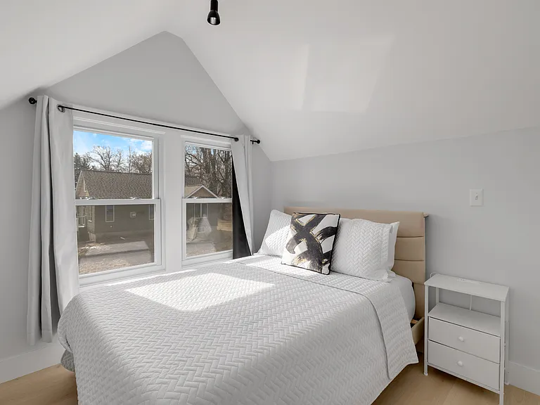 26415 W Beach St — Photo 33