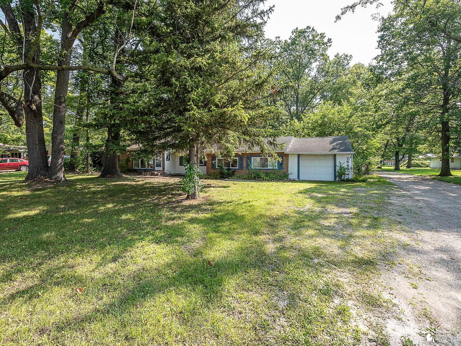 7546 Secor Rd, Lambertville, MI 48144 Zillow