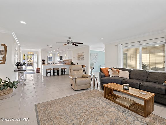 3rd image of 118 Skyline Cir