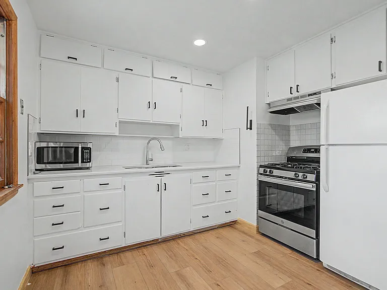 4002 Mallow Rd #B — Photo 7