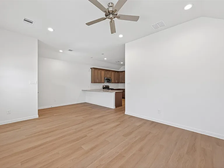 11864 E Gate Dr — Photo 8