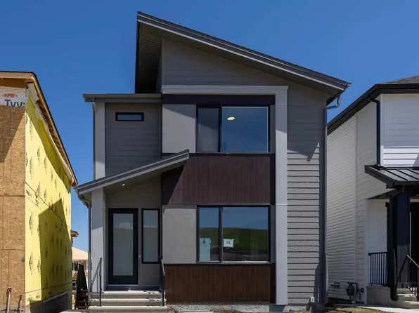 12 Tillotson Downs, Okotoks, AB T1S 4Z5