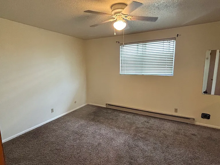 486 Whittier St #10 — Photo 6