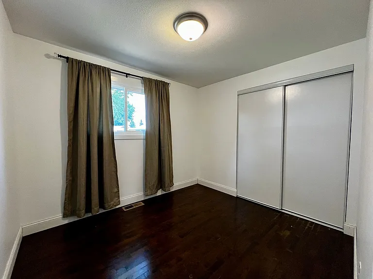 3702 Parkway Pl — Photo 11