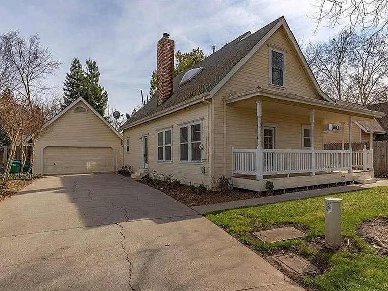 856 Victorian Park Dr — Photo 2