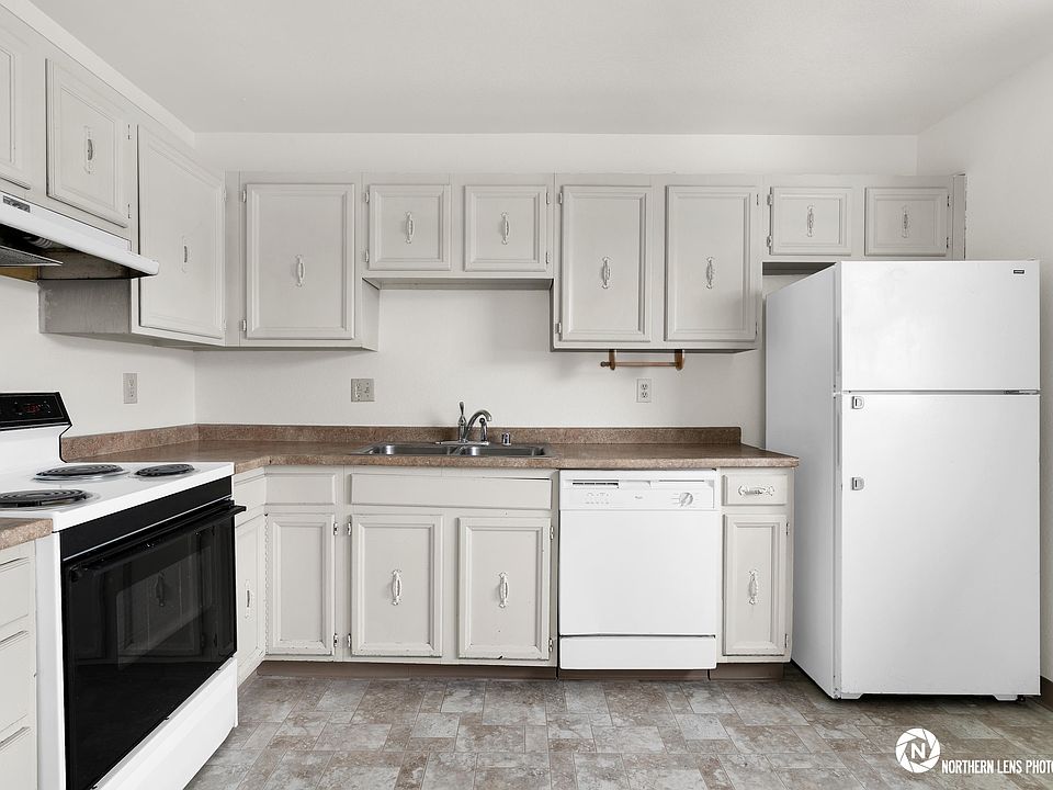 1st image of 3127 Peterkin Ave
