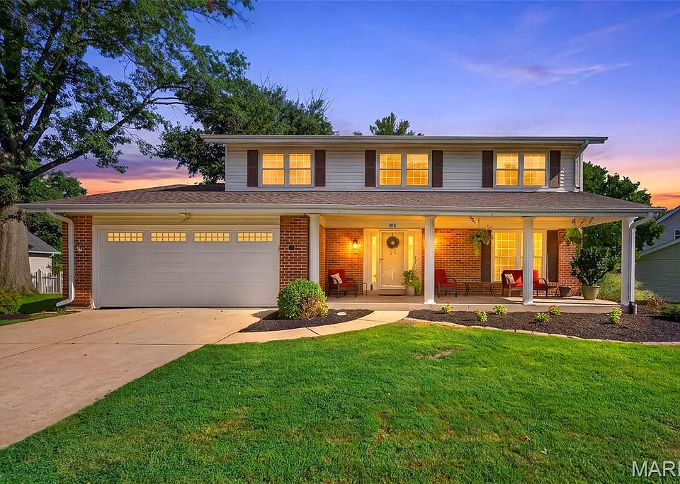 1st image of 815 Pine Village Ct