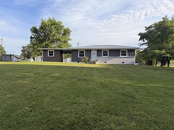 4th image of 122 McIntosh Ave