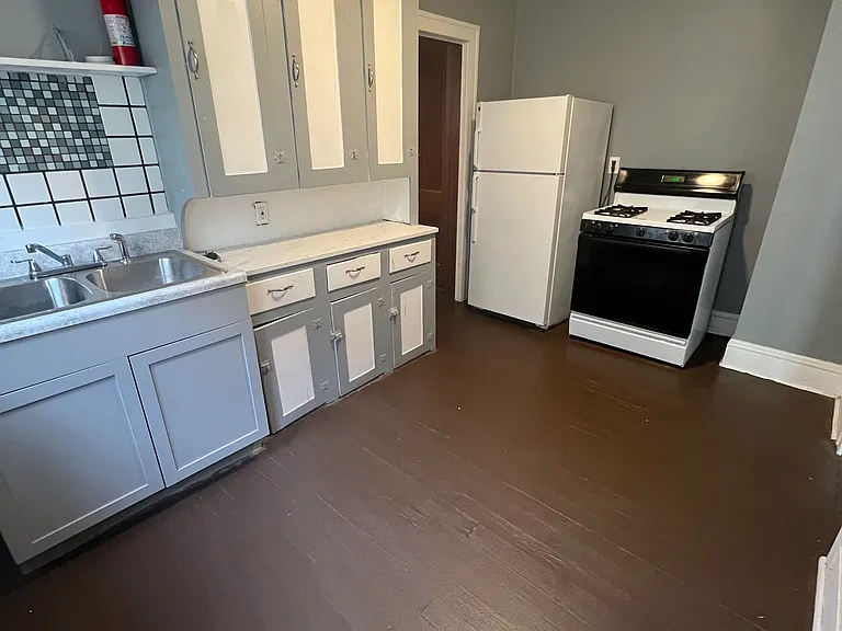 1742 Ford Ave #2 — Photo 7