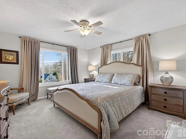 1665 Sherwood Ct — Photo 10
