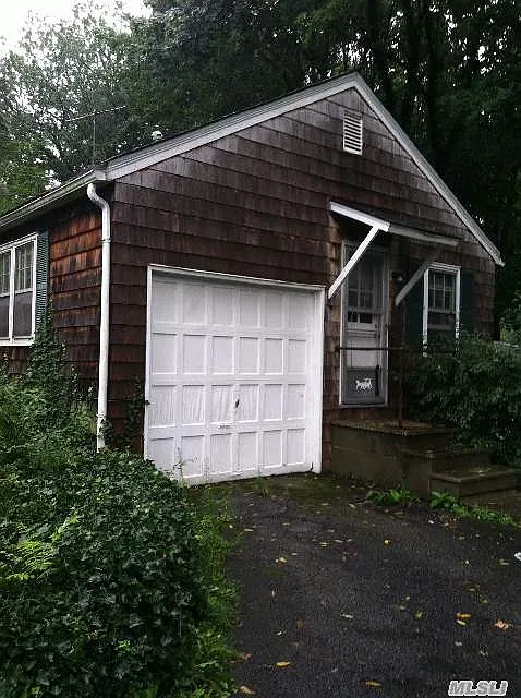 12 Wendover Rd photo 1