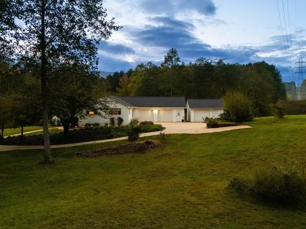 620 Oak Grove Rd, Landrum, SC 29356