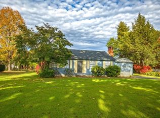 96 Westwood Dr, Westfield, MA 01085