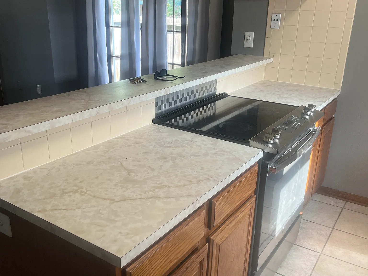 1420 Smith Cir — Photo 2