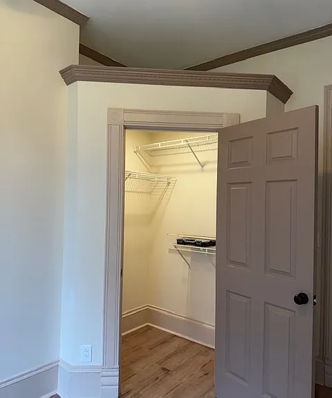 633 W Onondaga St — Photo 21