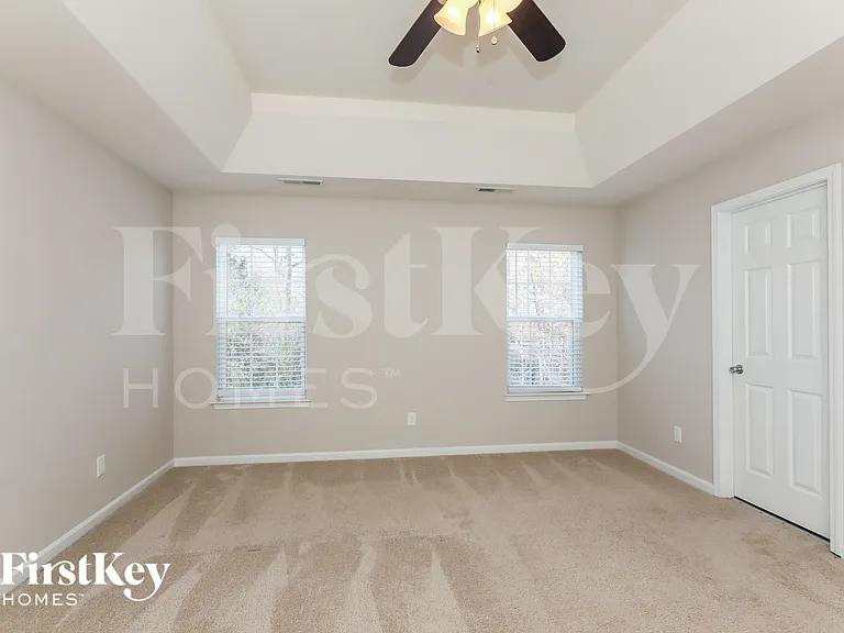 5911 Parkstone Dr — Photo 10