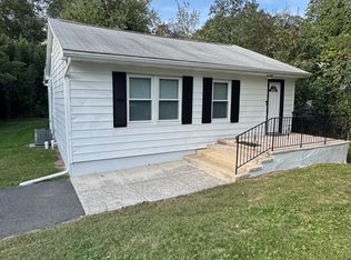 194 W 5th St, Howell, NJ 07731