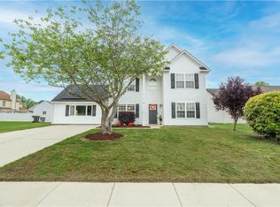 30 Grist Mill Dr, Hampton, VA 23669