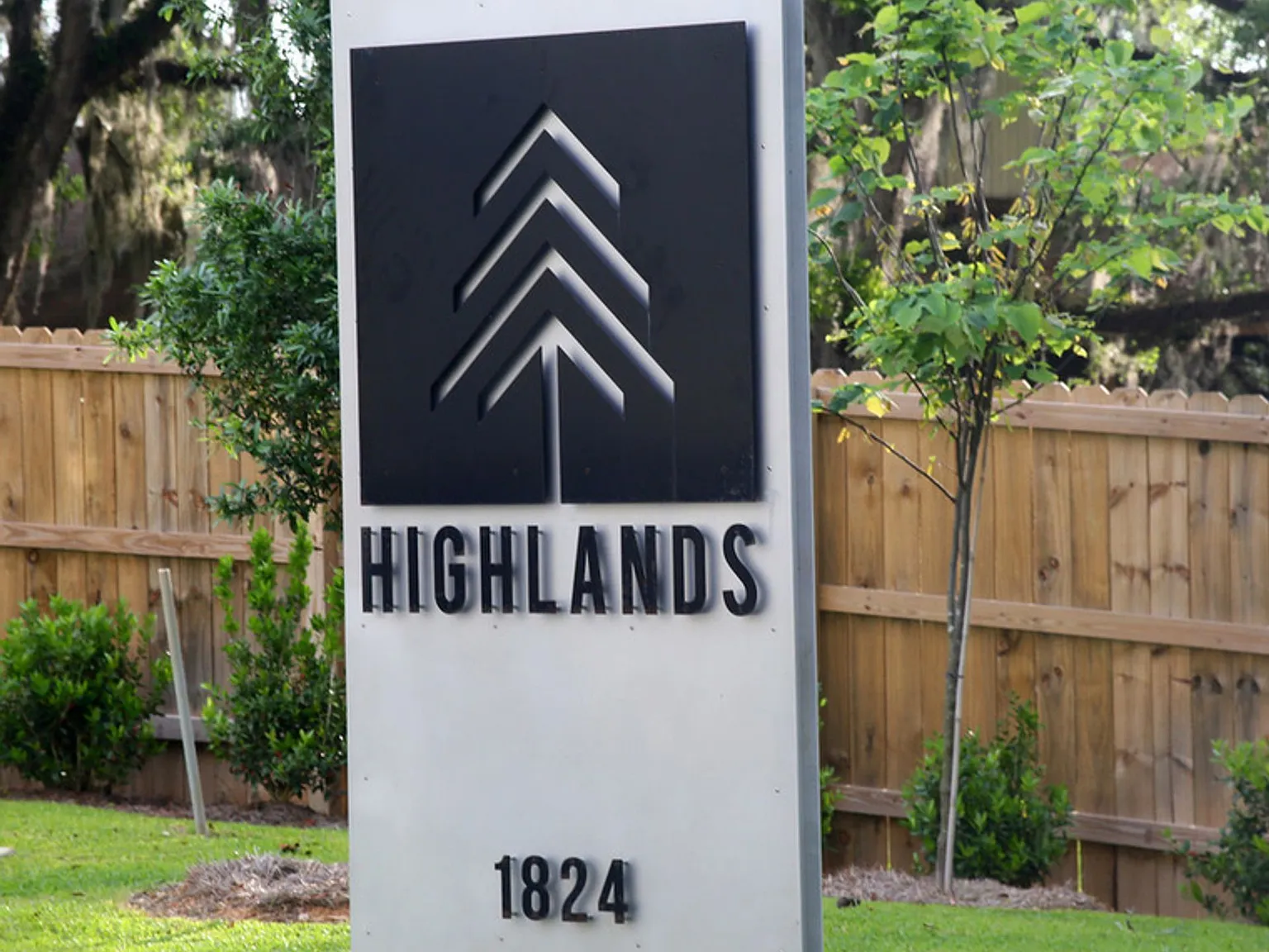 The Highlands — Photo 2