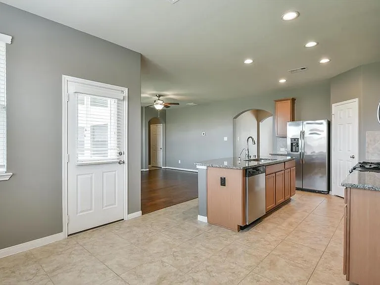 15414 Kaston Dr — Photo 6