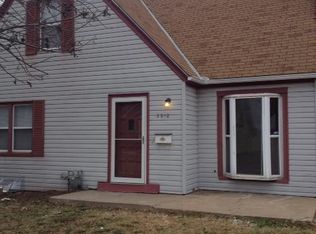 3912 SW 19th St, Topeka, KS 66604