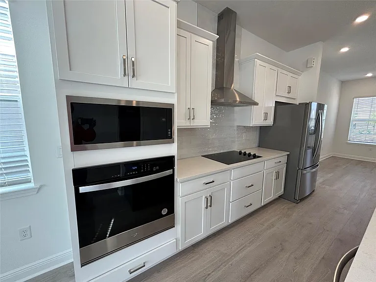 16902 Hamlin Oasis Loop — Photo 4