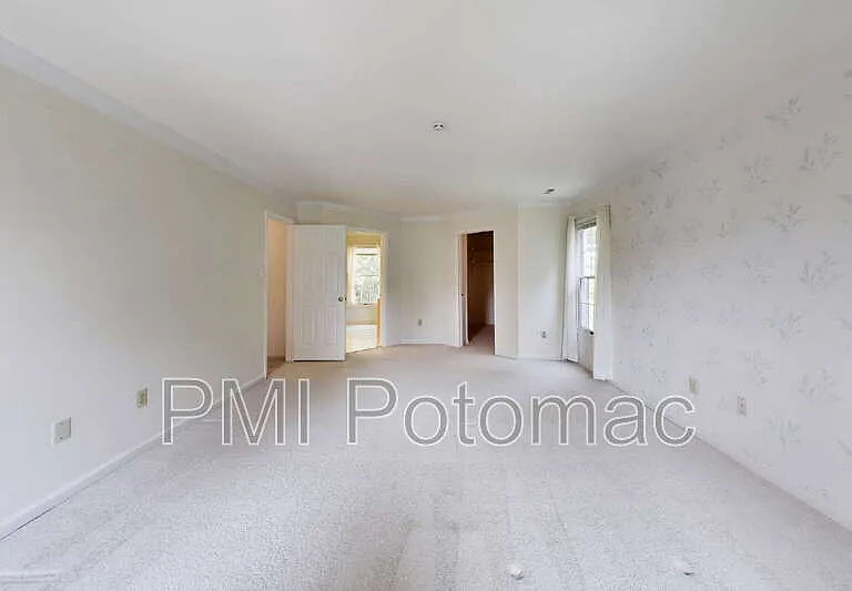 14672 Brougham Way — Photo 35