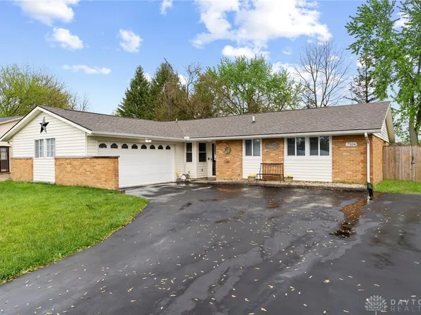 7104 Pineview Dr, Dayton, OH 45424