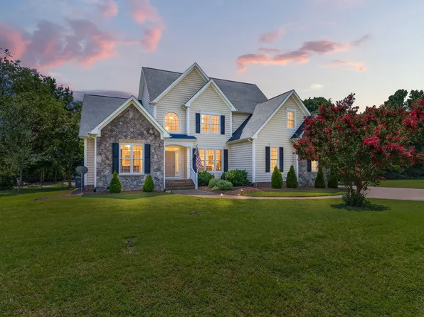65 Powell Dr, Smithfield, NC 27577