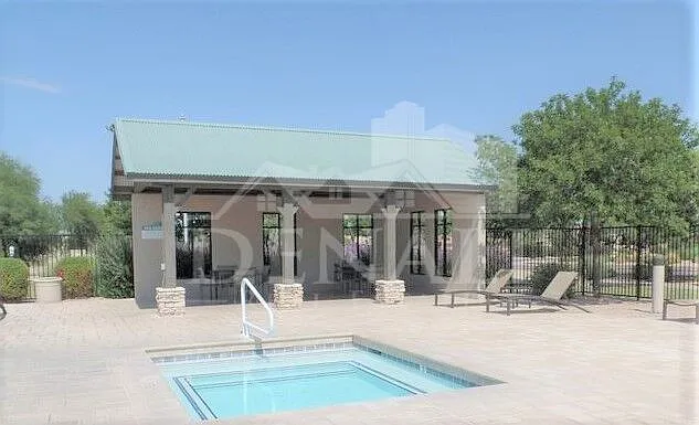 925 E Canyon Rock Rd — Photo 31
