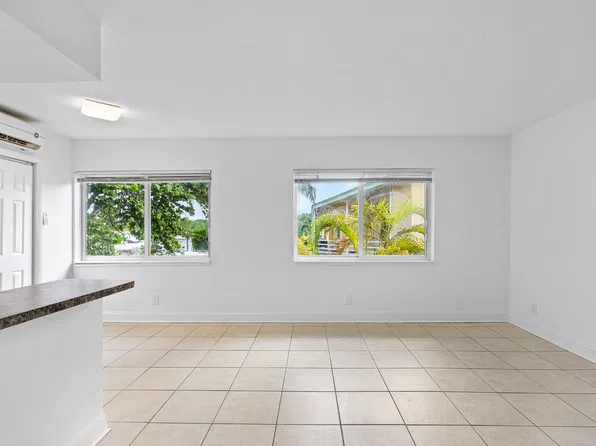 391 SE 19th Ave APT 8, Pompano Beach, FL 33060