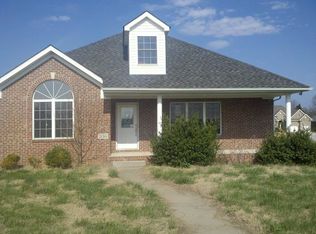 536 Schott Cir, Bowling Green, KY 42101