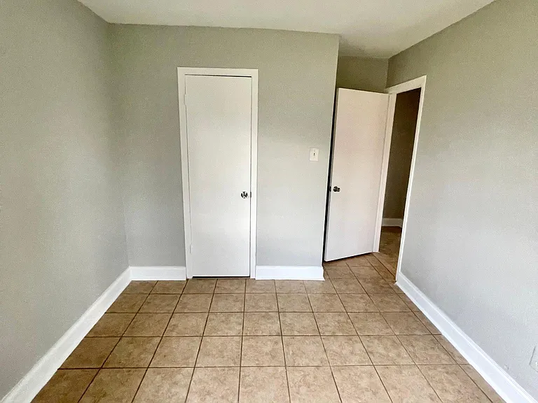 123 Brown St — Photo 8