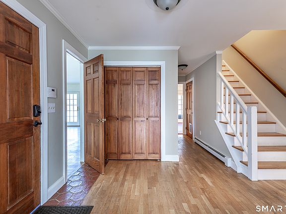 4th image of 12 Quaker Ridge Road