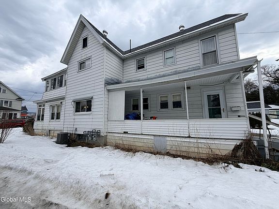 4th image of 20 Franklin Street