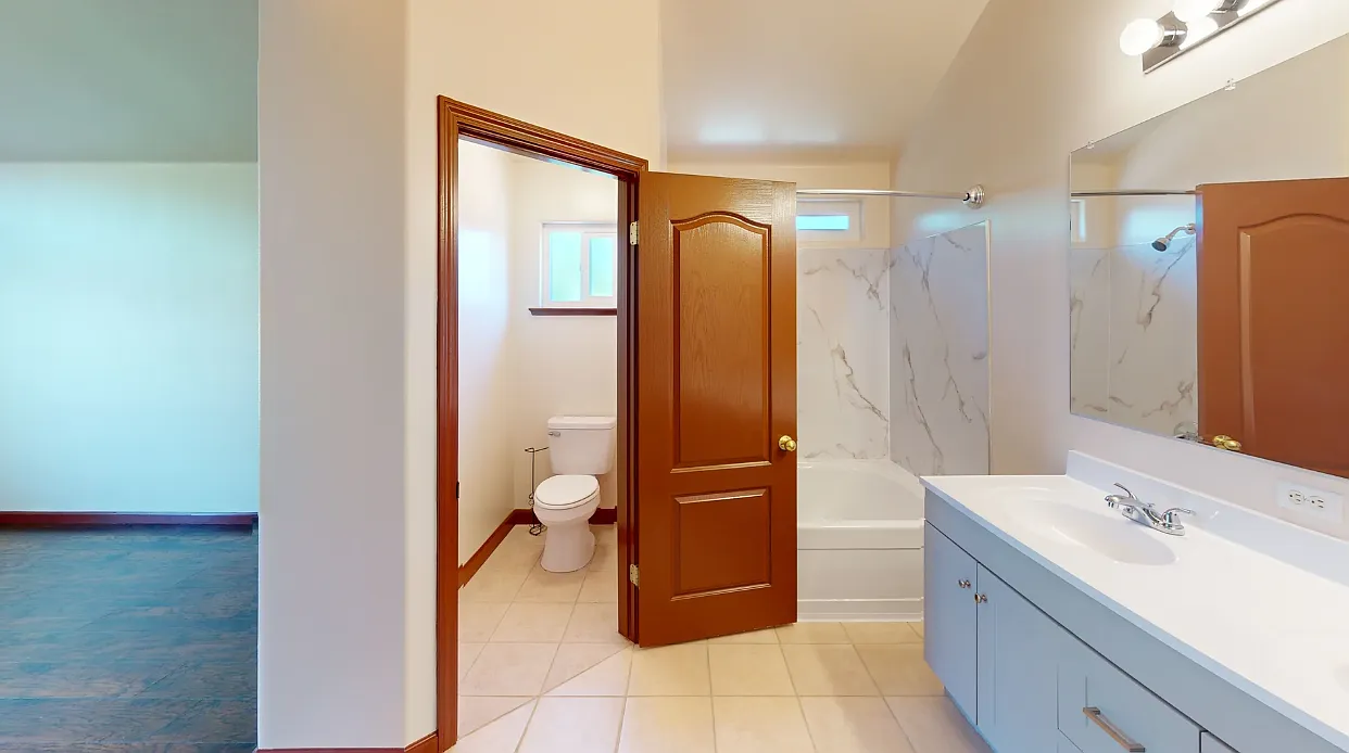 3 bed, 1322 sqft, $2,500 — Photo 3