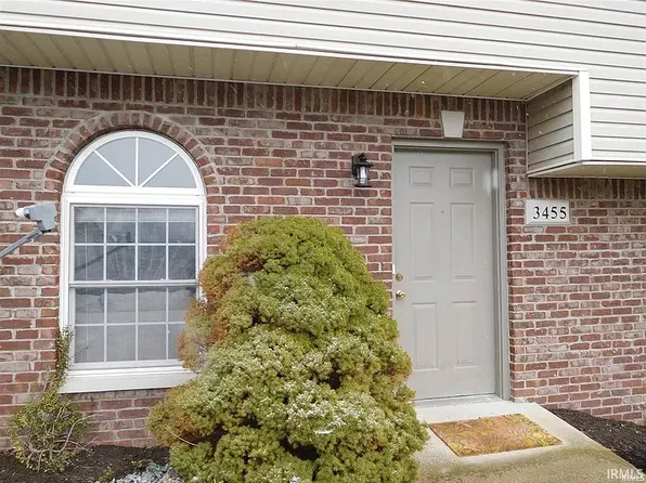 3455 S Oaklawn Cir, Bloomington, IN 47401