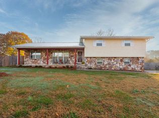 401 Graham Cir, Rock Spring, GA 30739