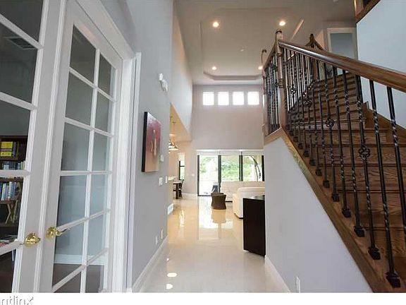 10395-A10143472_301_22