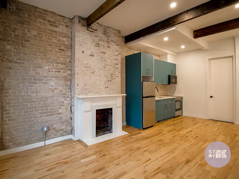 89 Moffat St #2F — Photo 4