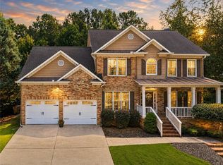 860 Valley Dr, Canton, GA 30114