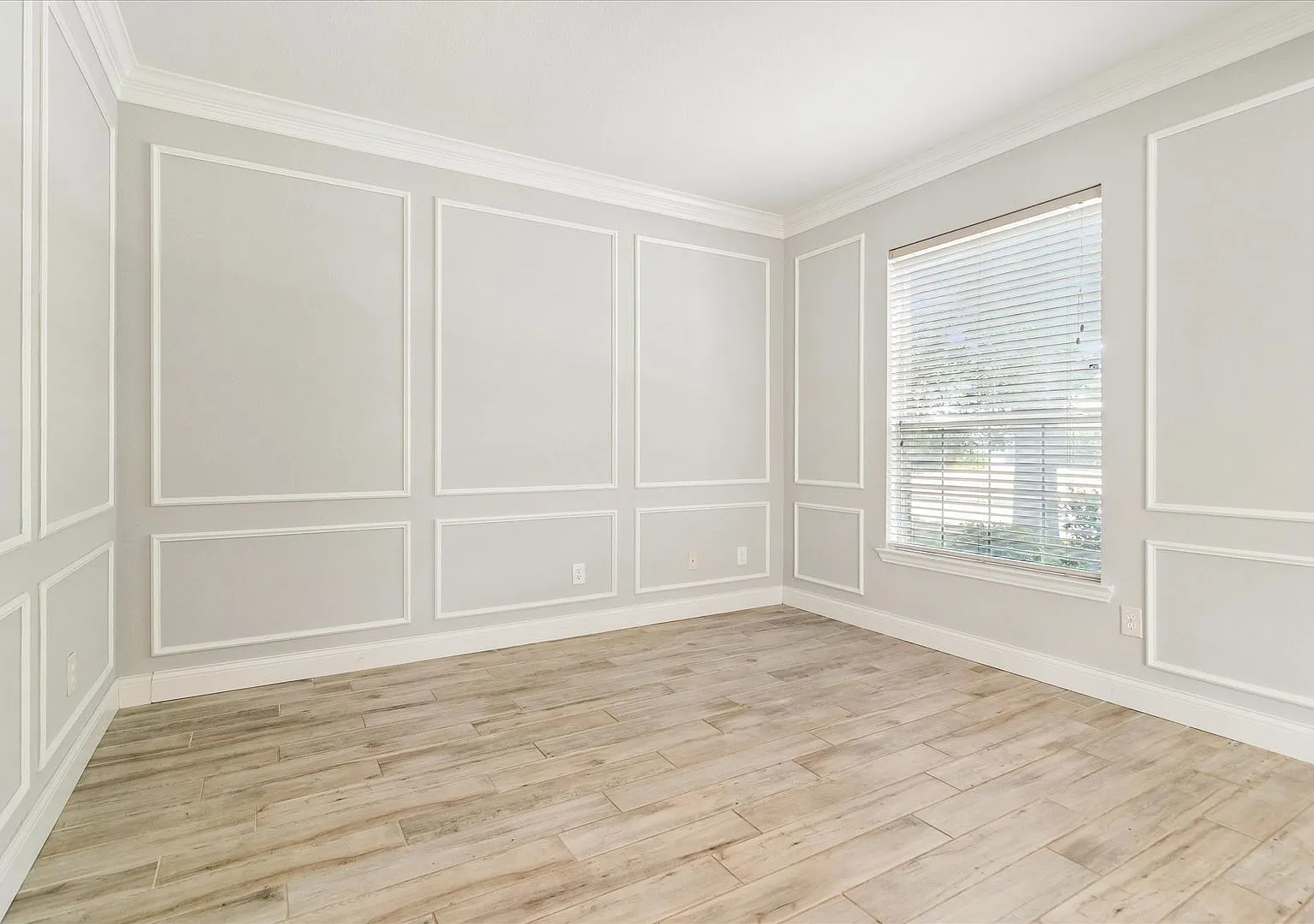 Two-story home in Plano — Photo 4