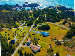 46851 Iversen Lane, Gualala, CA 95445