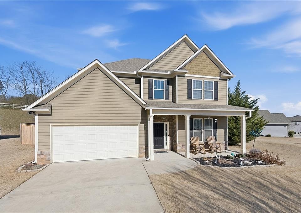 1st image of 225 Brooks Village Dr