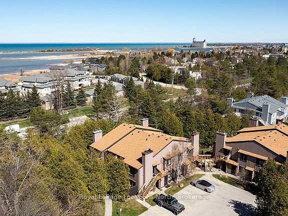 3rd image of 27 Dawson Dr #141