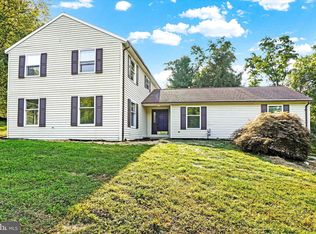 4 Apple Hill Ln, York, PA 17402