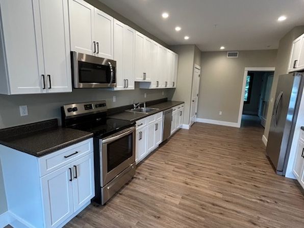 202 Ward St APT 205