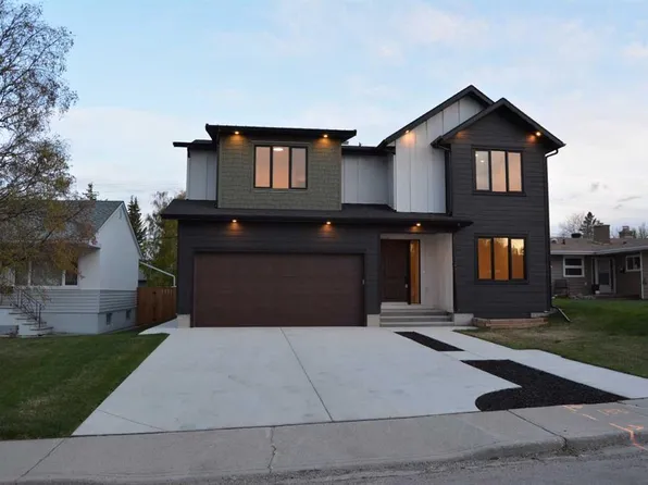 3511 N 34th Ave SW, Calgary, AB T3E 0Z6