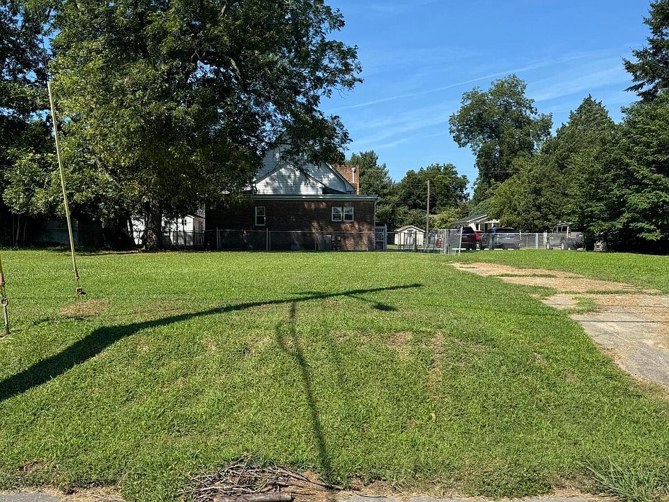 1st image of 809 Herrington Road